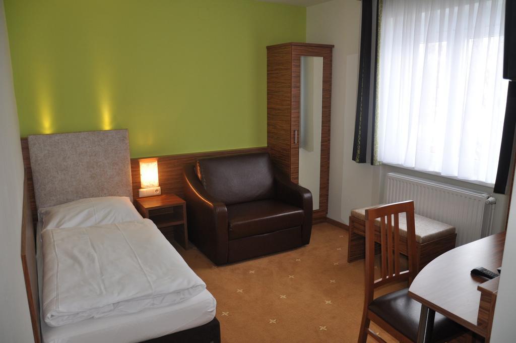 Gasthof Zur Linde Sankt Andrä bei Frauenkirchen Chambre photo
