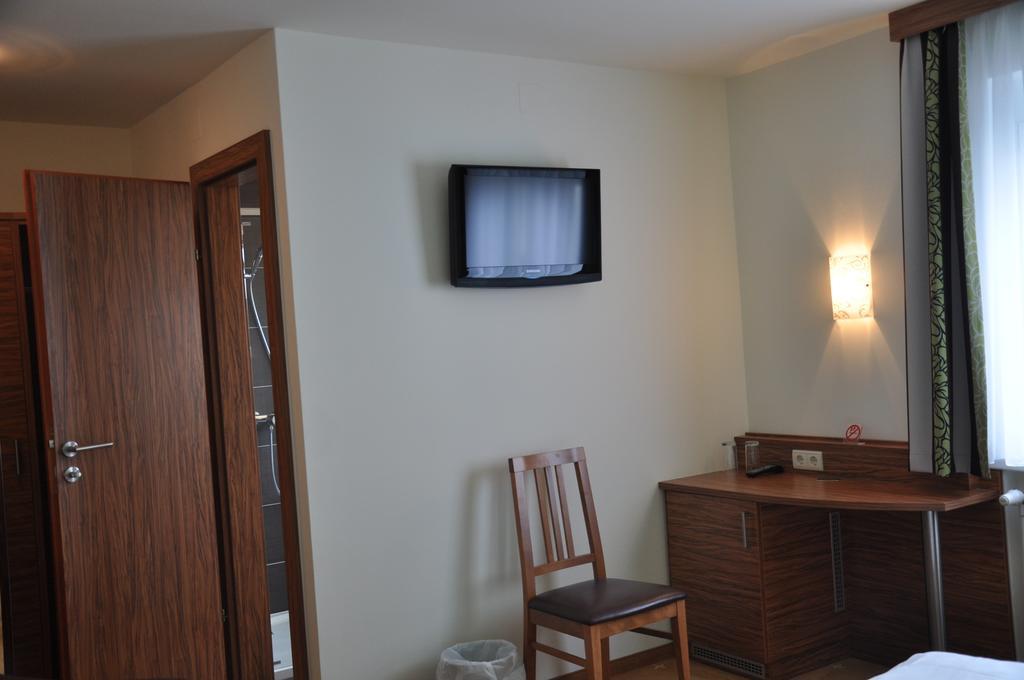 Gasthof Zur Linde Sankt Andrä bei Frauenkirchen Chambre photo